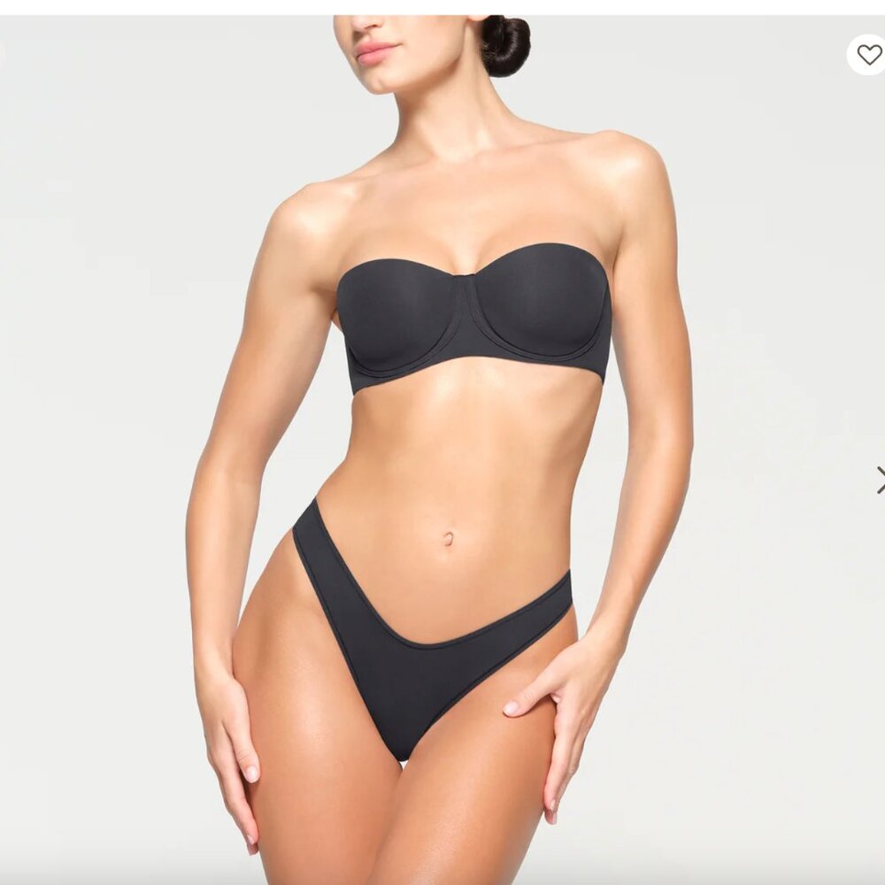 NWT SKIMS Fits Everybody Strapless Convertible Bra Onyx size 34A‎ - Picture 3 of 8